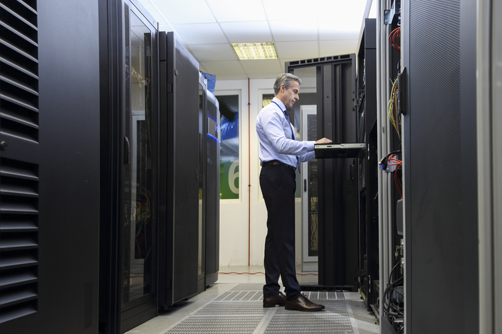 Choosing The Right Data Center Rental: Factors To Consider For Your Needs